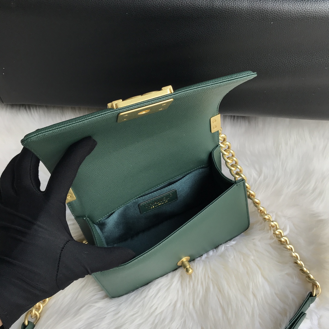 Caviar Small Boy Handbag Flap Bag A67085 Green/Gold